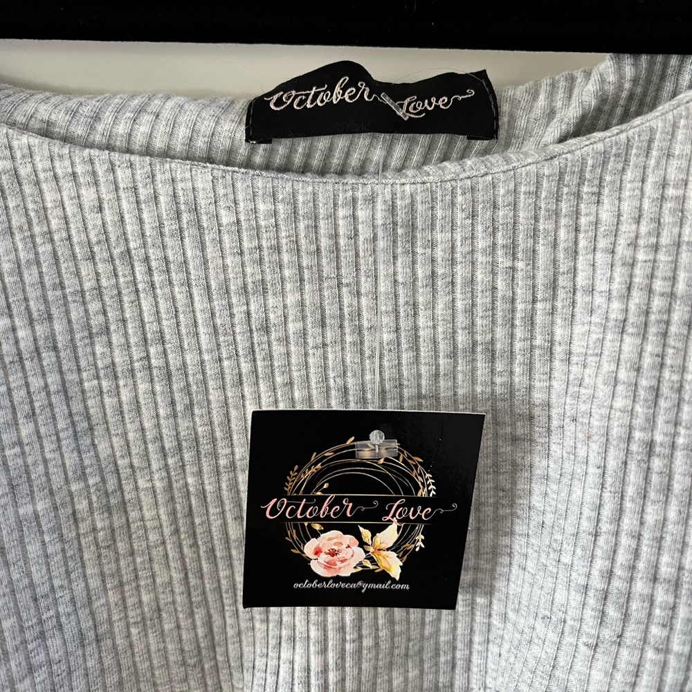 SOLD October bee Love off the shoulder too. Last One🔥 - Picture 5 of 5